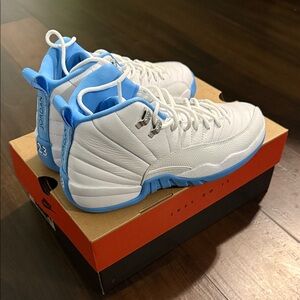 Jordan gradschool 7 White and University Blue Jordan 12